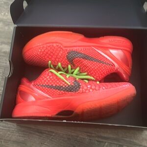 Used Kobe VI protro reverse grinches